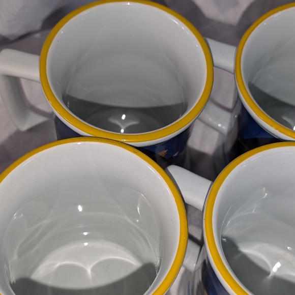 Polar Express Train Ride "BELIEVE" Hot Chocolate/Coffee Mug Set Of 4 - Picture 3 of 4